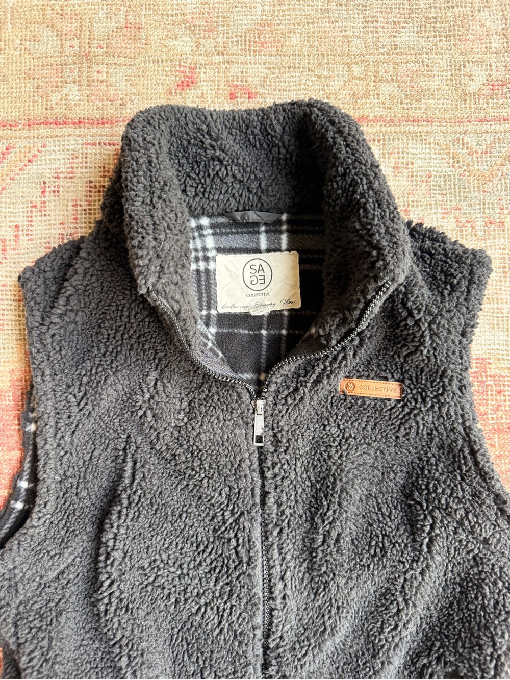 SA Collective Women's Charcoal Sherpa Vest - Cozy Full-Zip Layer
